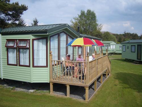 Pines Caravan Park